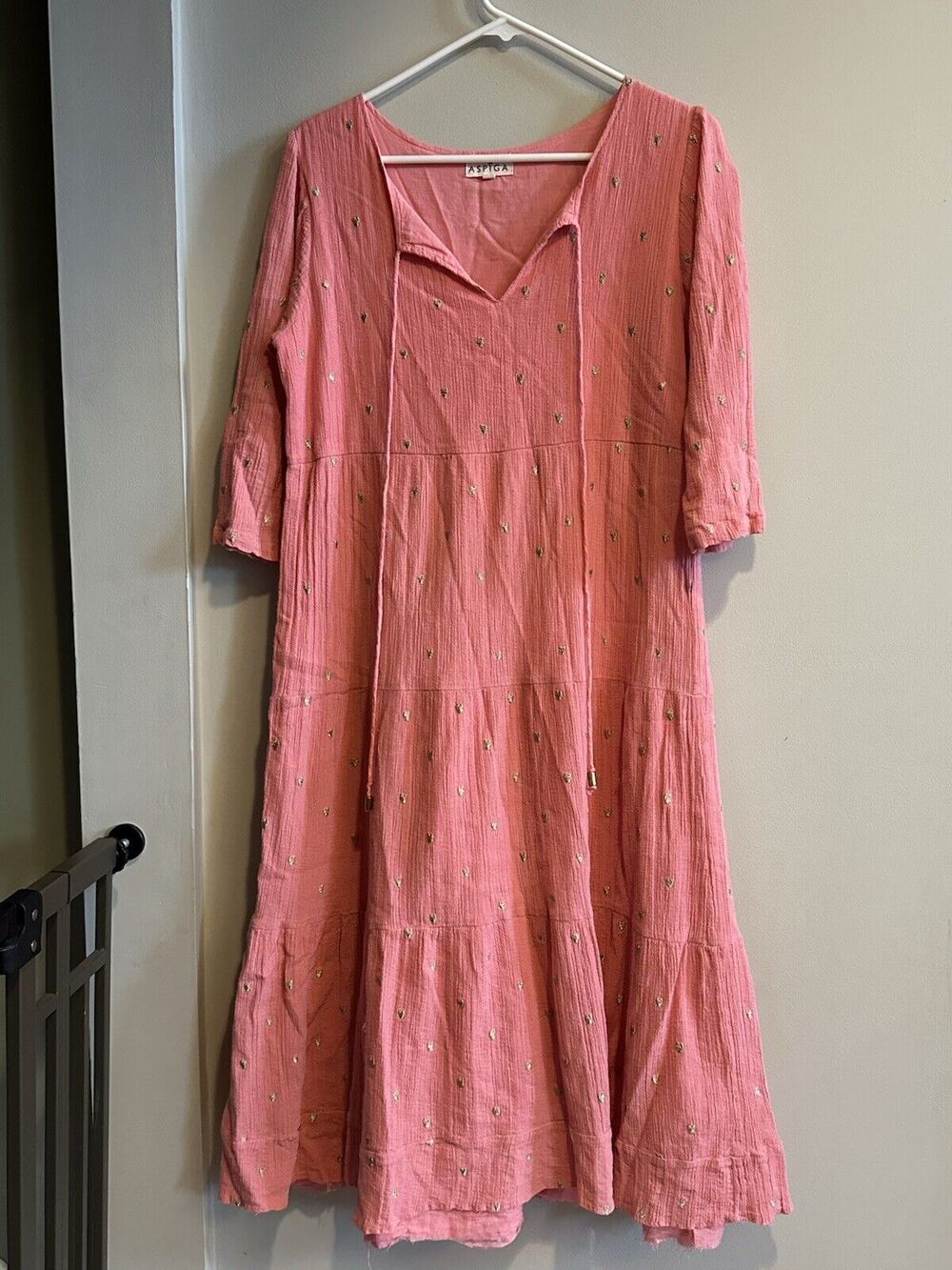 Aspiga Midi Dress Embroidered Hearts Size Medium Pink Boho Cottage Core Raw Hem